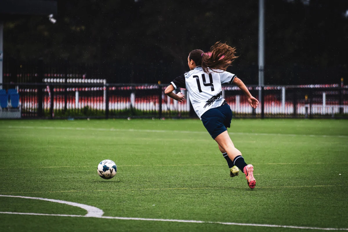 Concord and Balmain U19 girls playing football